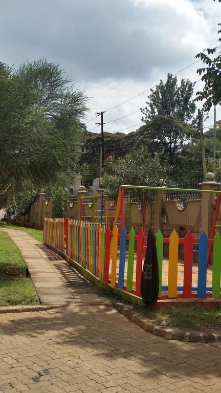 Mani'S Home Away From Home Nairobi Exterior foto